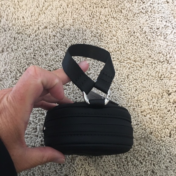 Lululemon black  logo pouch - Picture 10 of 15